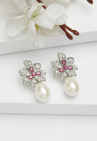 Boucles D'Oreilles Pendantes Florales En Zircone