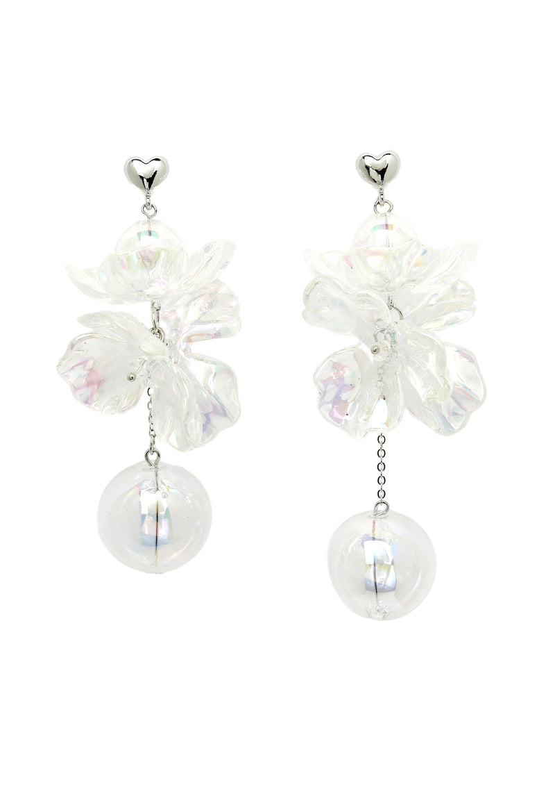 Boucles d'oreilles pendantes florales en nacre