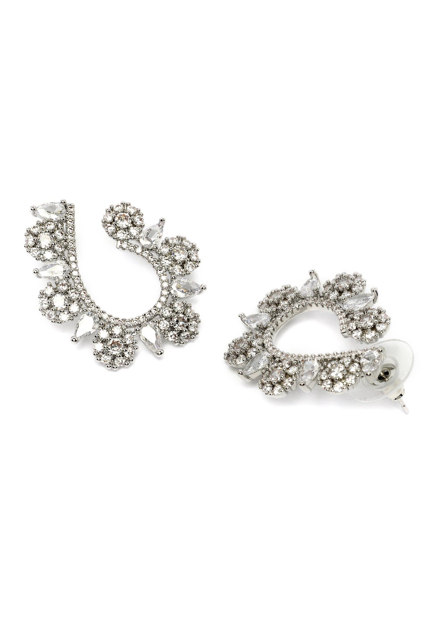 Boucles d'oreilles contemporaines en forme de U