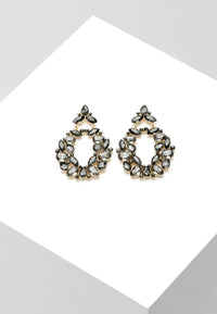 Leaf-shaped round Crystals Drop Earrings