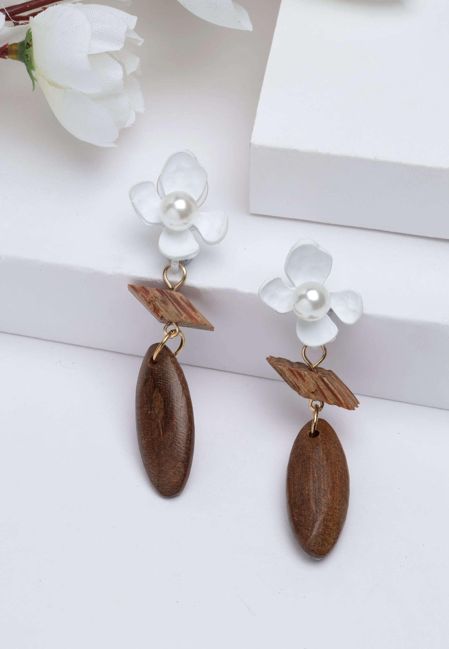 Boucles d'oreilles pendantes en bois